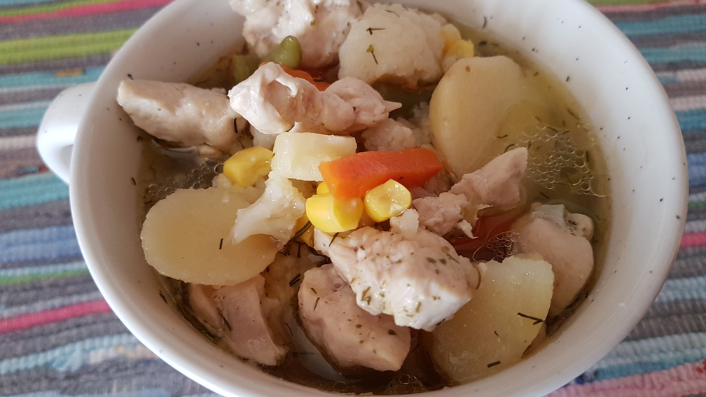 Супчик с куриным филе в мультиварке