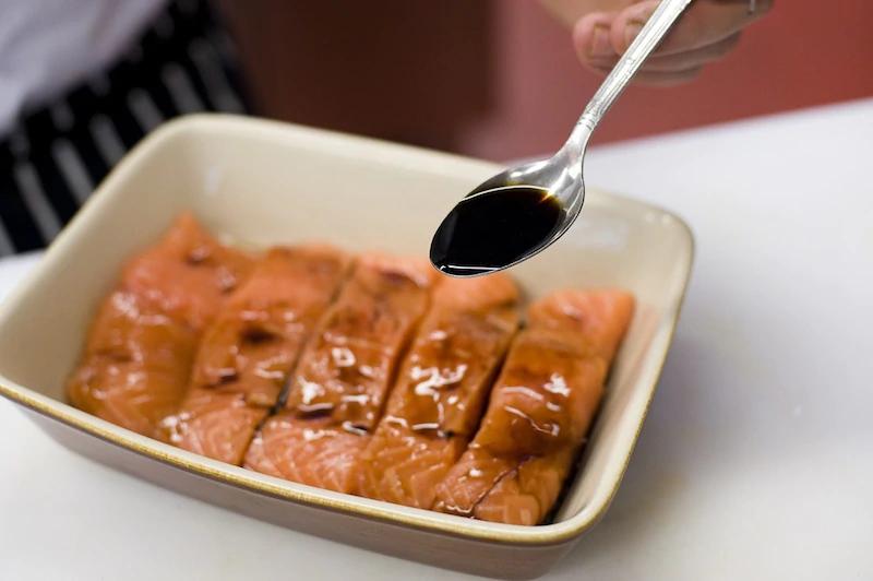 Запеченный лосось à la carbonara