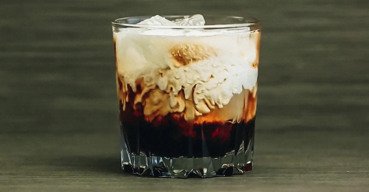 Рецепт коктейля «Белый русский»